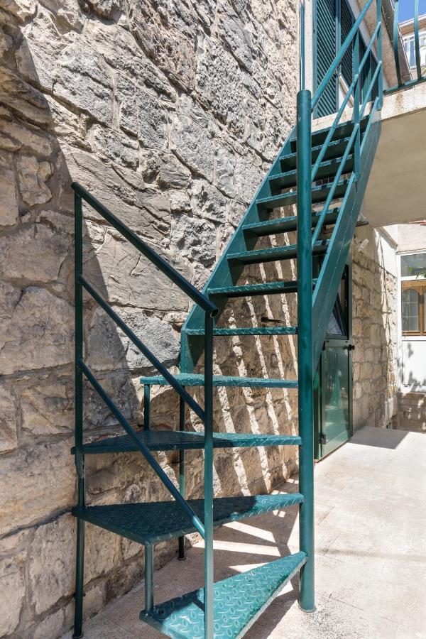 Luxury Apartment Silvana With Beautiful Garden Split Exteriör bild