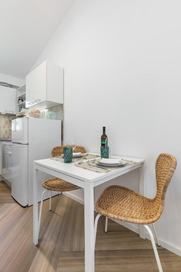 Luxury Apartment Silvana With Beautiful Garden Split Exteriör bild
